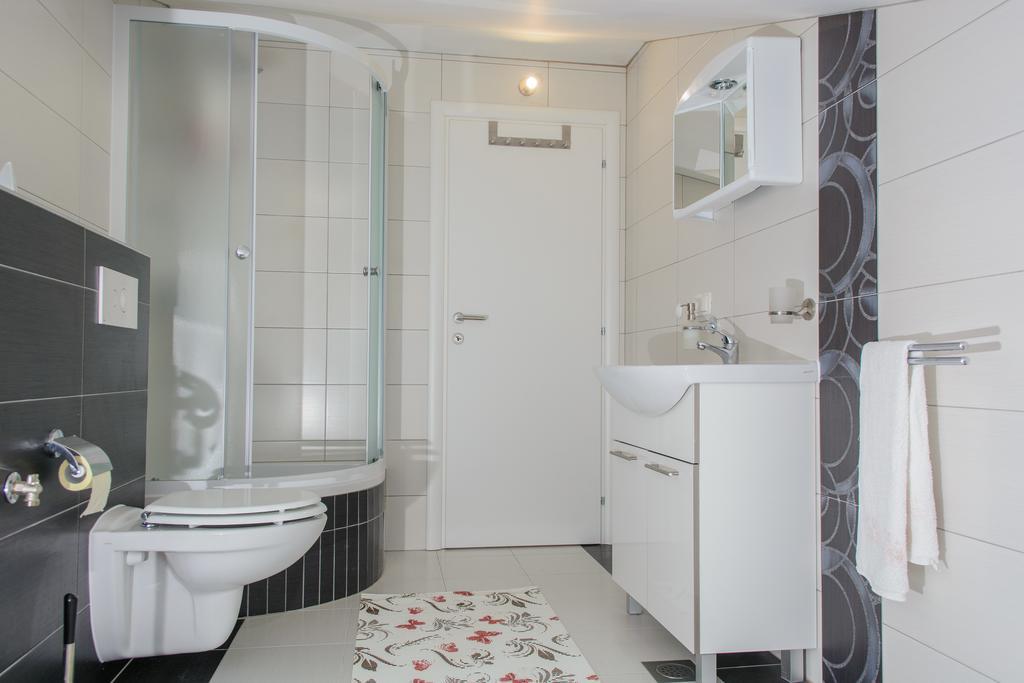Apartman Daria Lägenhet Trogir Exteriör bild